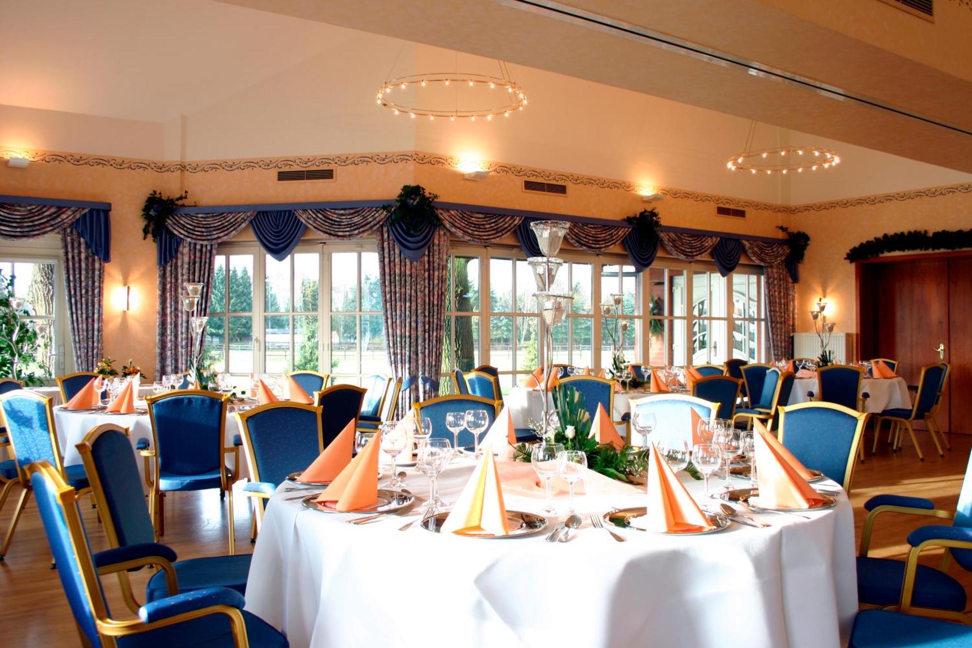 Land-Gut-Hotel Restaurant Kreuz Meyer Stuhr Exteriér fotografie
