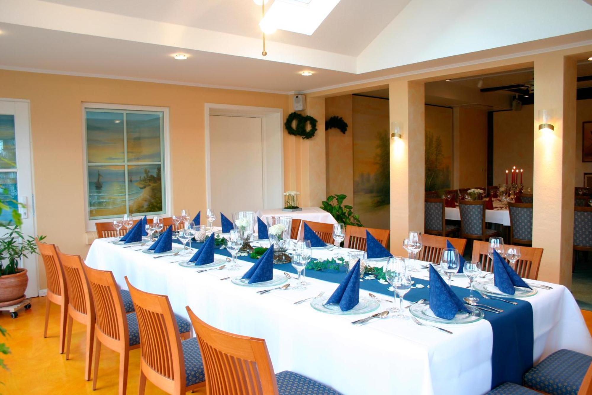 Land-Gut-Hotel Restaurant Kreuz Meyer Stuhr Exteriér fotografie